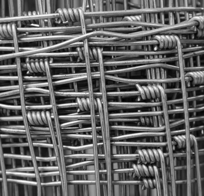 Electric Galvanized Iron Wire Cattle Mesh Fencing For Livestock