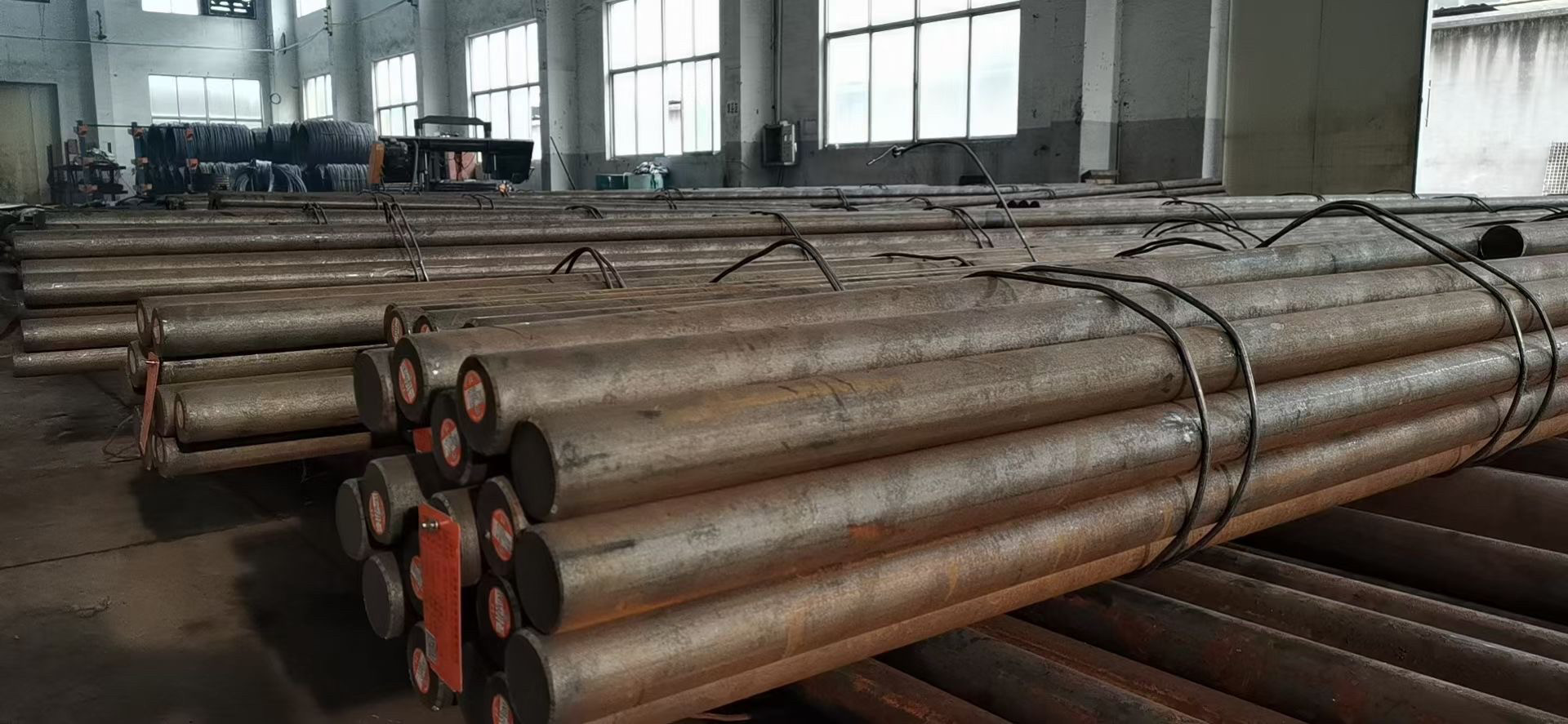 316LN Stainless Steel Bar UNS S31653 Round Rod OD 75mm 110mm Black Surface For Trauma nails