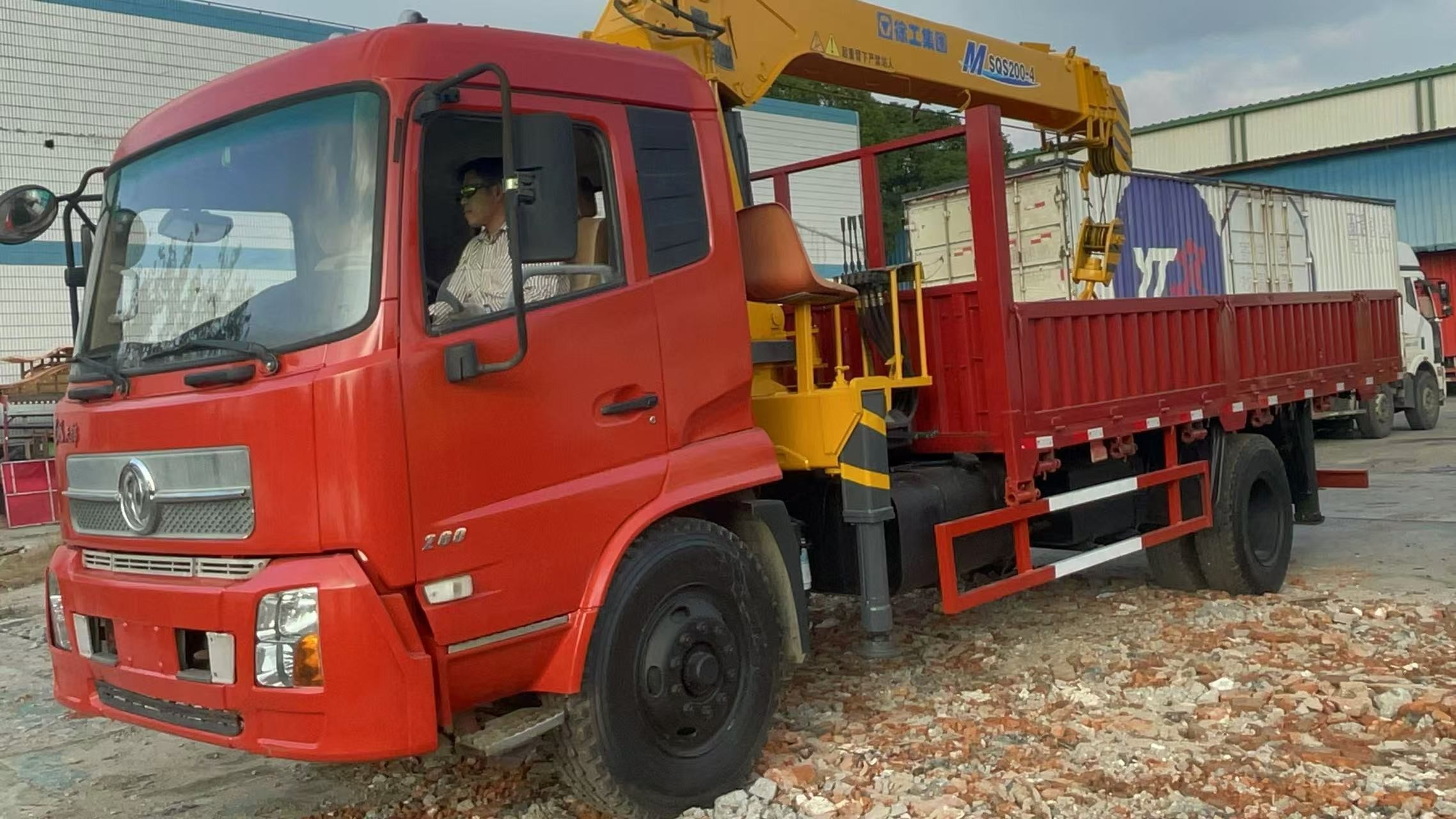 8 Tons XCMG SQS200-4 Truck Mounted Used Crane With DongFeng Truck 2019 Year