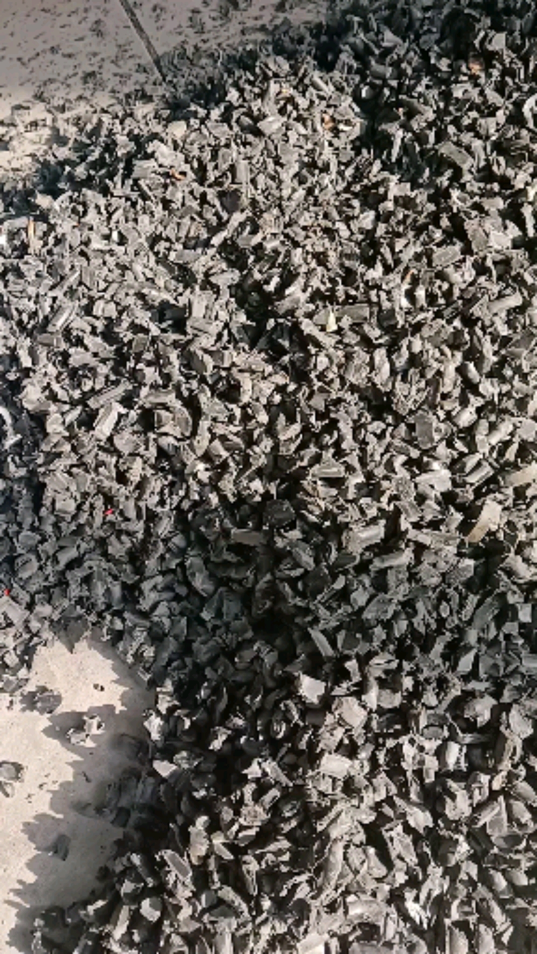 35kw*2 Motor Waste Tire Shredder Input Tire Size Less Than 1200mm