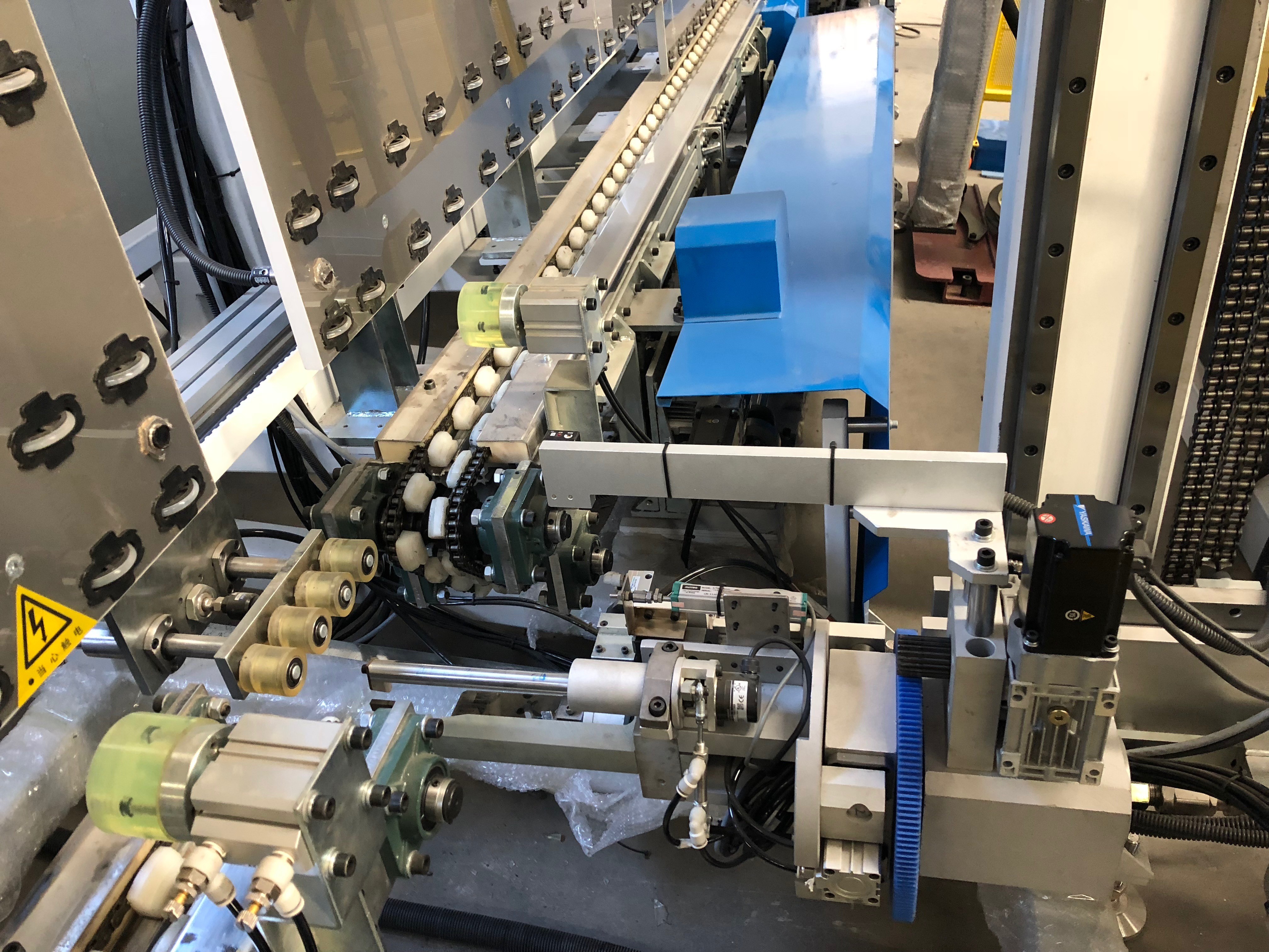 Double Glazing Glass Sealing Machine Maintenance Free With Long Lifespan