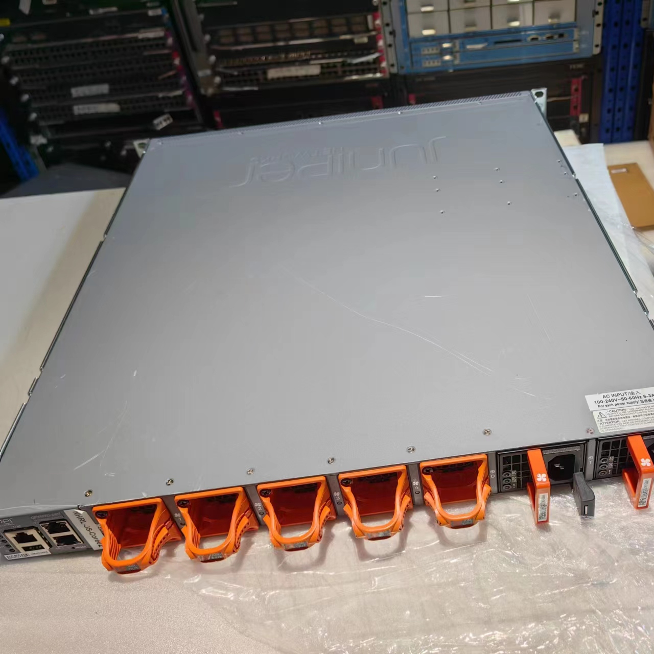 Juniper QFX5120-48Y-AFO Switch with Private Mold Original Used ≥ 48 Ports