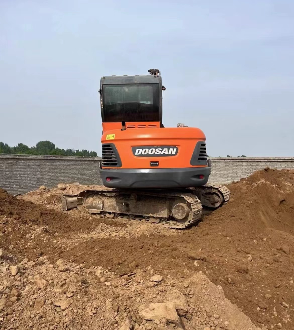 Few Working Hours Original Doosan Dx60 Used Excavator in Good Condition from South Korea