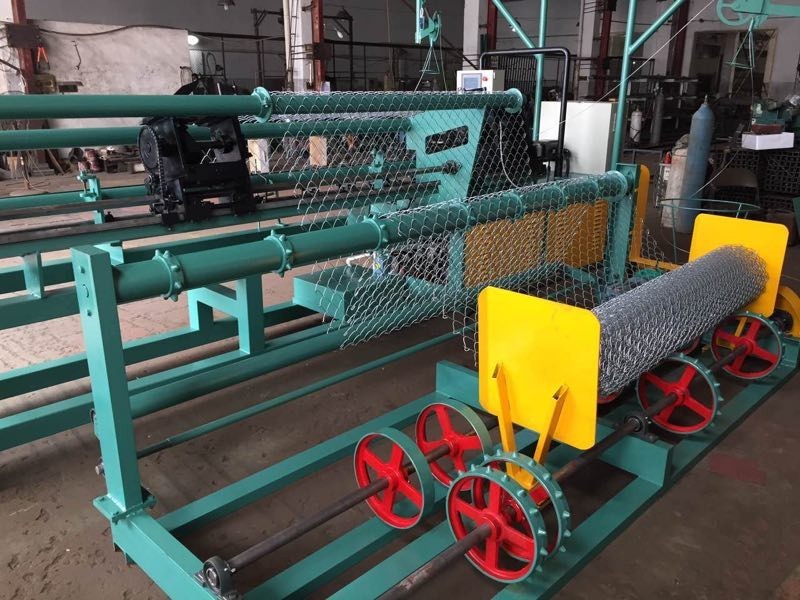Heavy Duty Double Wire Feeding Wire Fence Machine Chan Link Making Machine