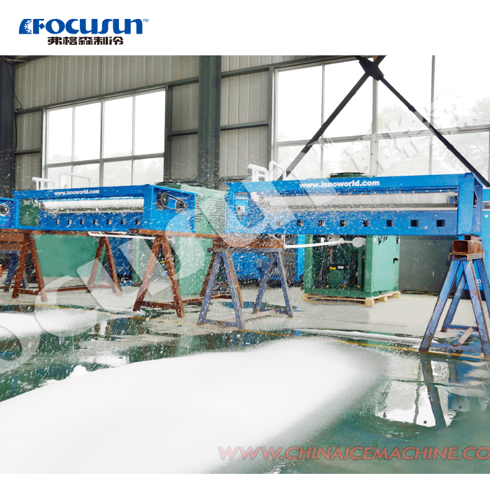 Ice Storage Capacity 30 Tons Outdoor Snow Making Machine for Ski Resorts Parties and More