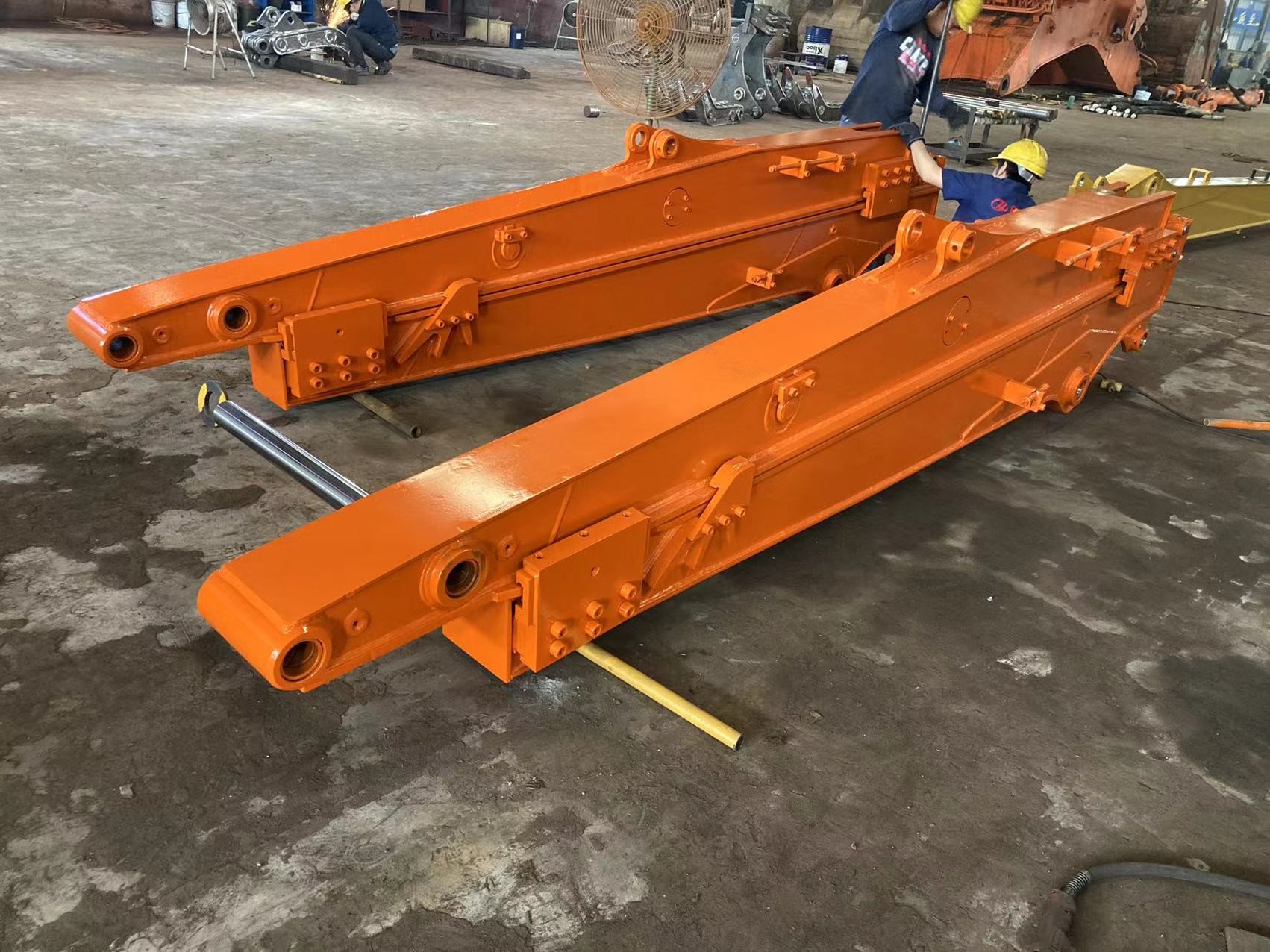 Factory Sale Excavator Telescopic Sliding Arm Q355B for CAT, Sumitomo, Komatsu, Kobelco