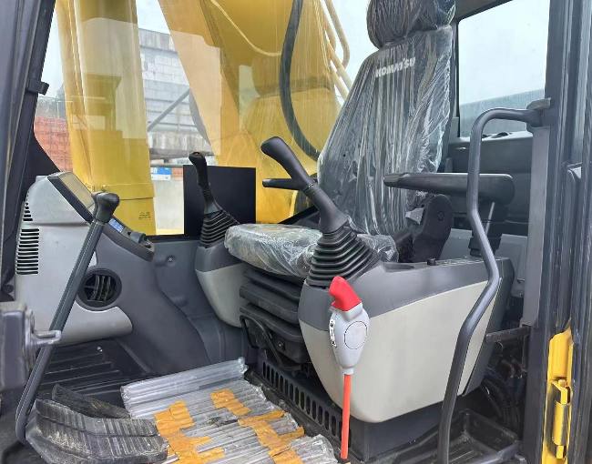 Komatsu PC450-8 Excavator Cab