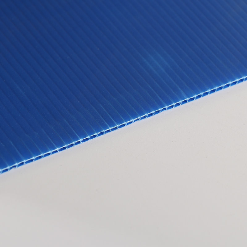 Flat Corrugated Plastic Roofing Sheet Blue PP Hollow Corrugated Plastic Roof Panels Carton