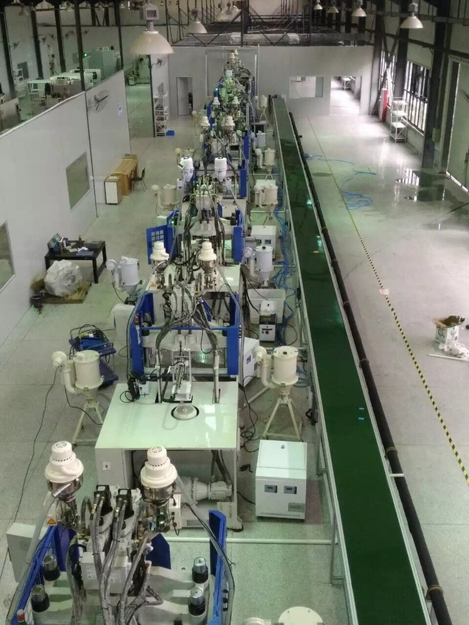 85T Fully Automatic Vertical Injection Moulding Machine 21.6Kw 4000Kg Weight