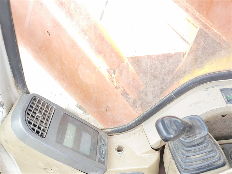 22 Ton Crawler Chain Doosan DH225 Excavator with Original Hydraulic Valve in Shanghai