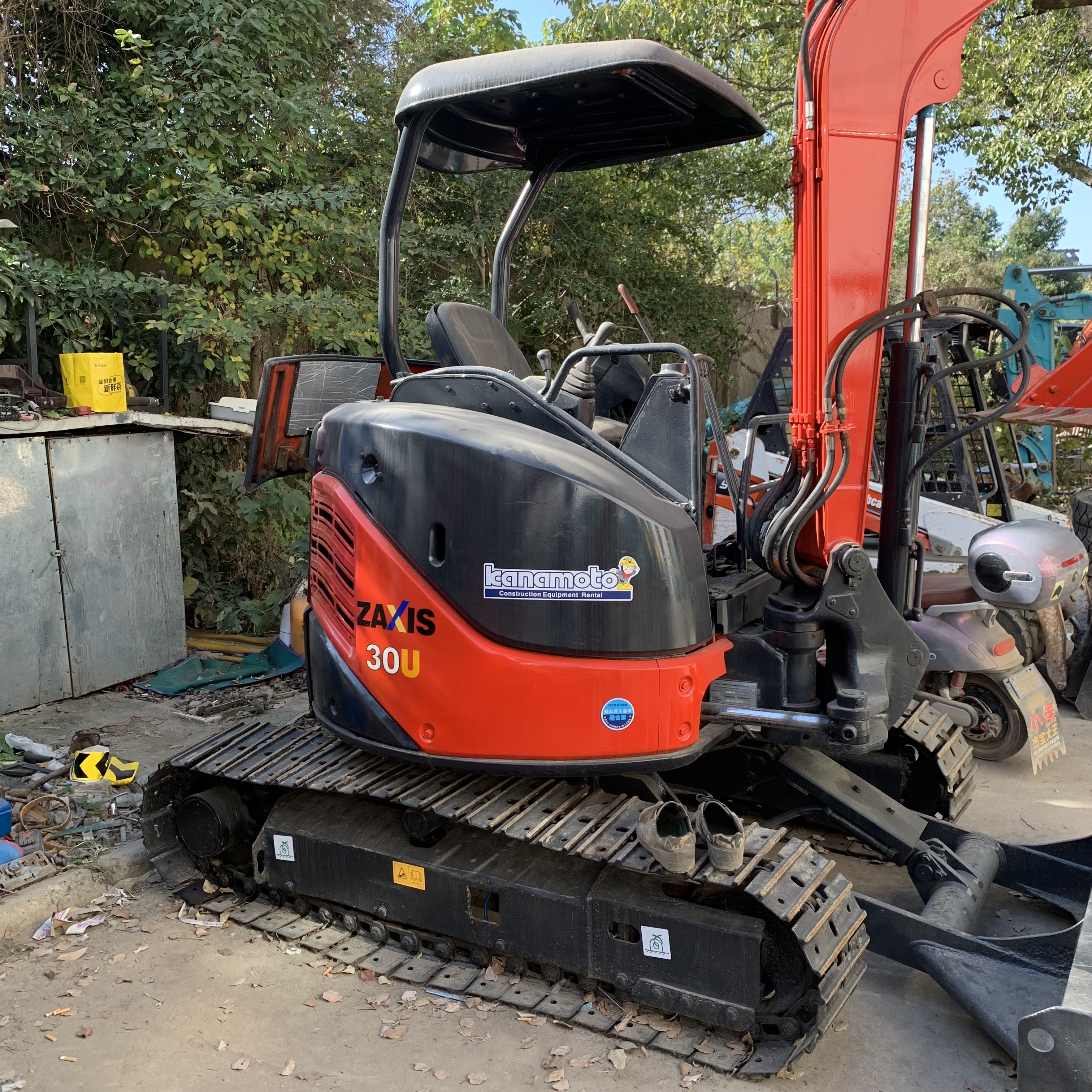 Hitachi ZX30 Second Hand Hydraulic Crawler Excavator With Original Hydraulic Valve