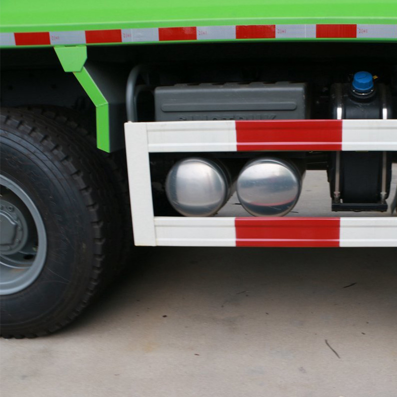 31-40T Capacity Sinotruk Howo 8*4 Mini Dump Truck with Automatic Air Conditioner