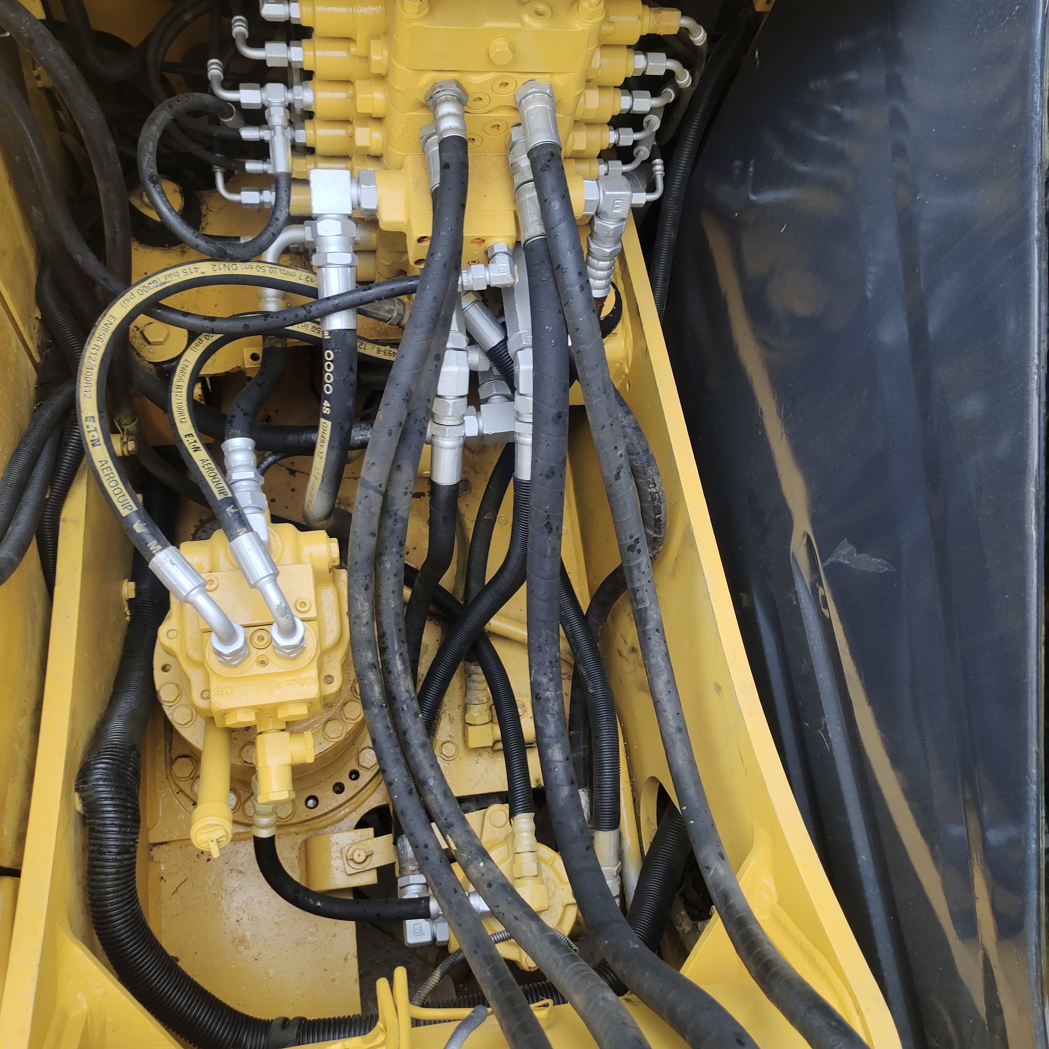 PC130 Used Komatsu Excavator 13 Ton Hydraulic Crawler Excavators