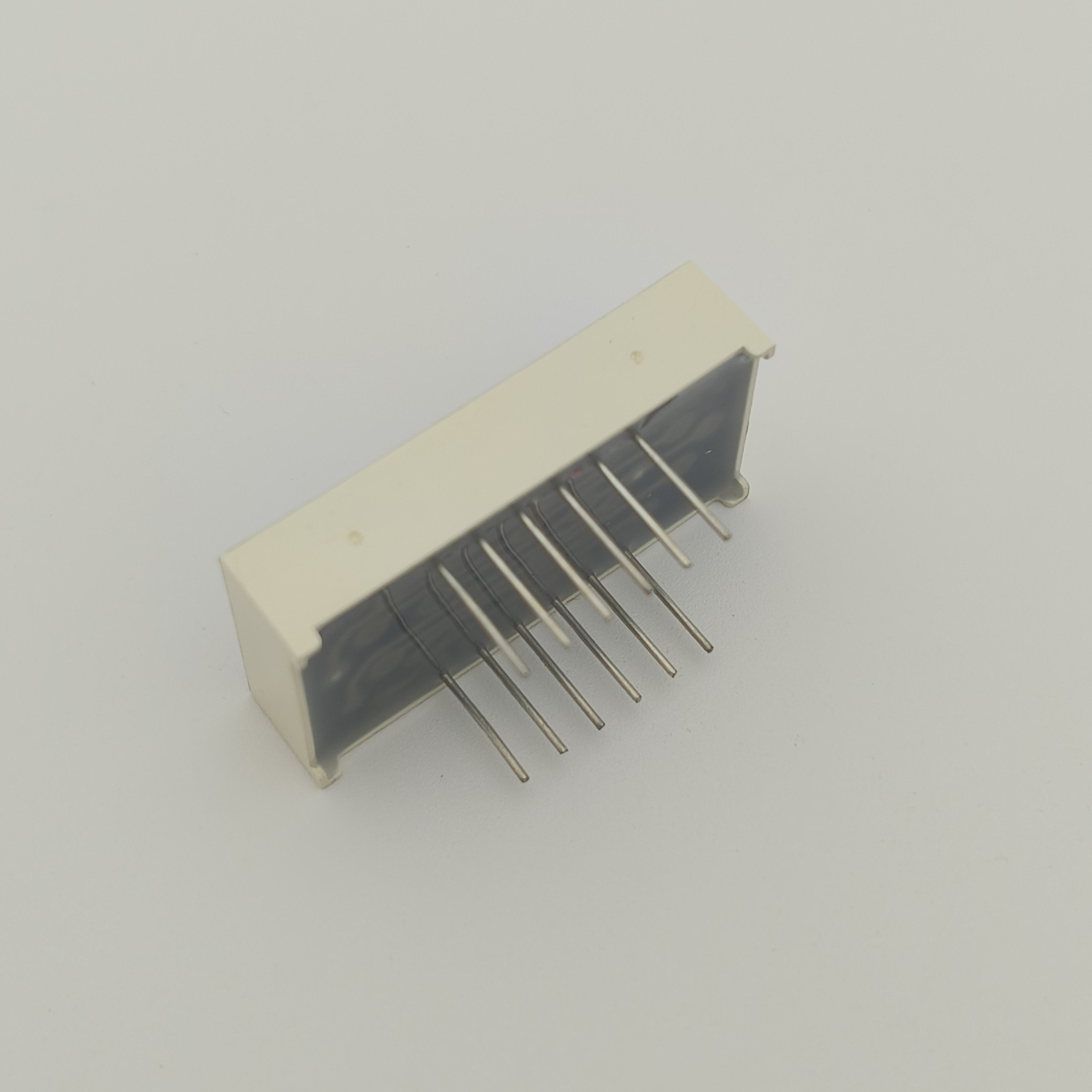0.4 Inch Ultra Bright Red 7 Segment LED Display Triple Digit Common Anode