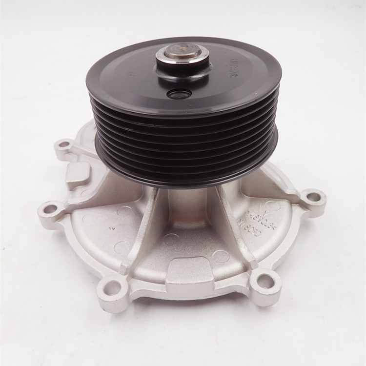ISF3.8 Excavator Water Pump , Foton Water Pump 5333035 18.5cm*12.5cm*18.5cm