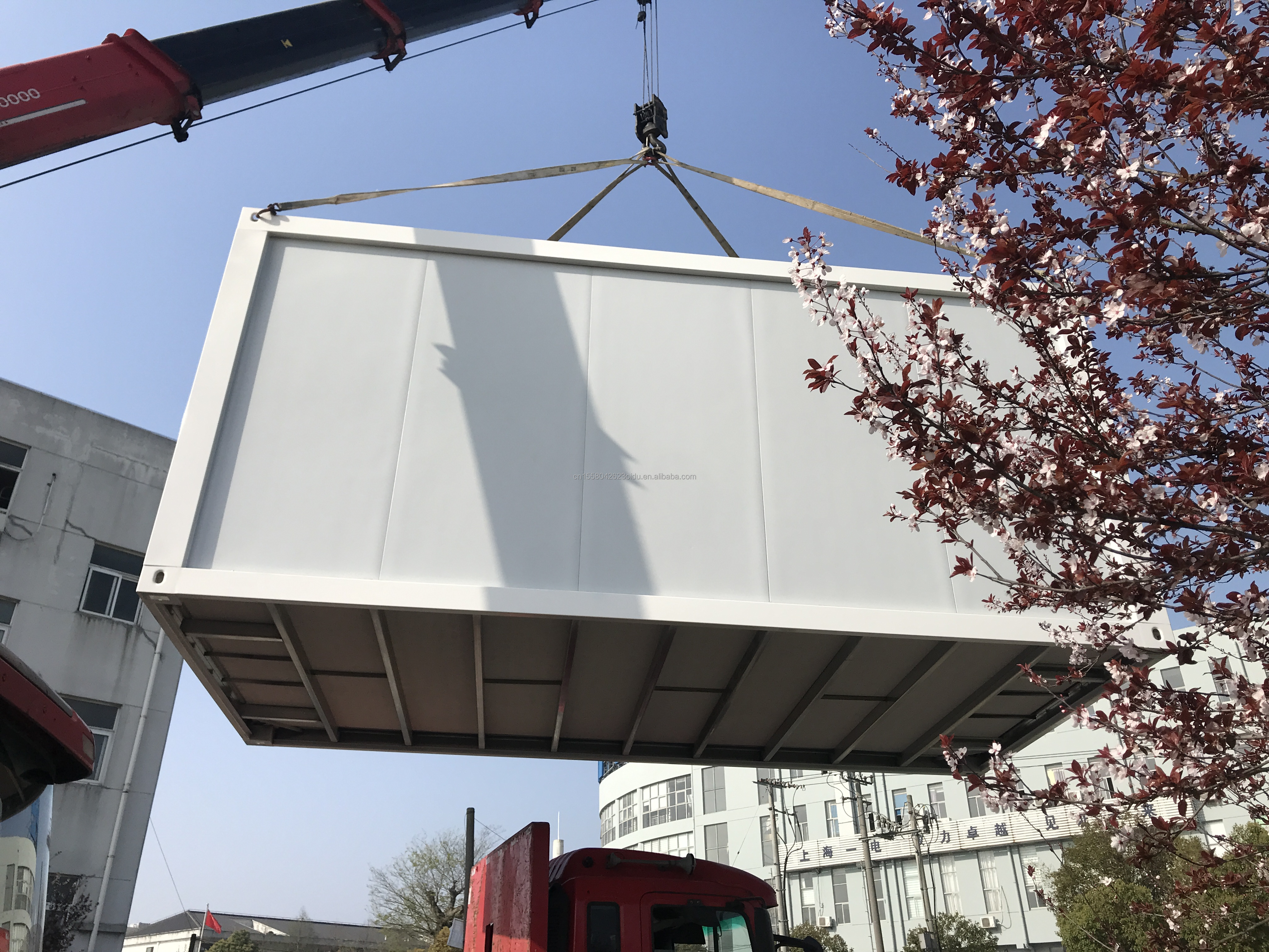 Portable Steel Container House Prefabricated Mobile Warehouse for Construction Site Featuring Aluminum Alloy Windows