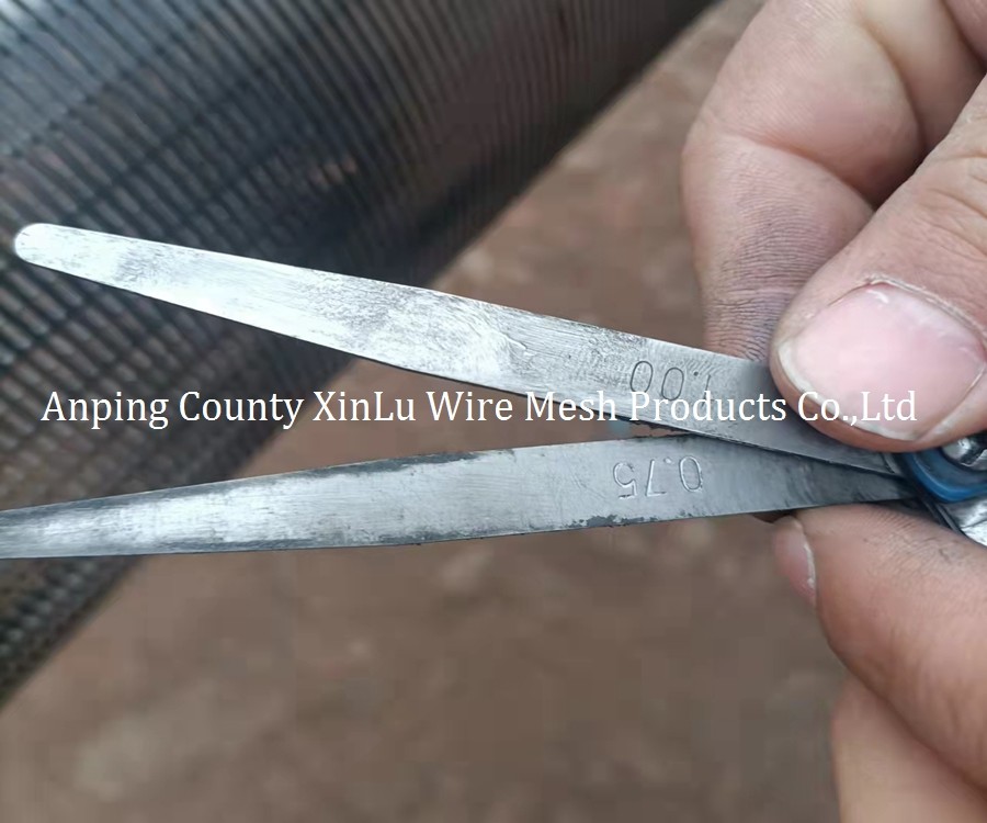 Strength 316L Stainless Steel wedge wire screen pipe Tube Male/Female Thread Connection