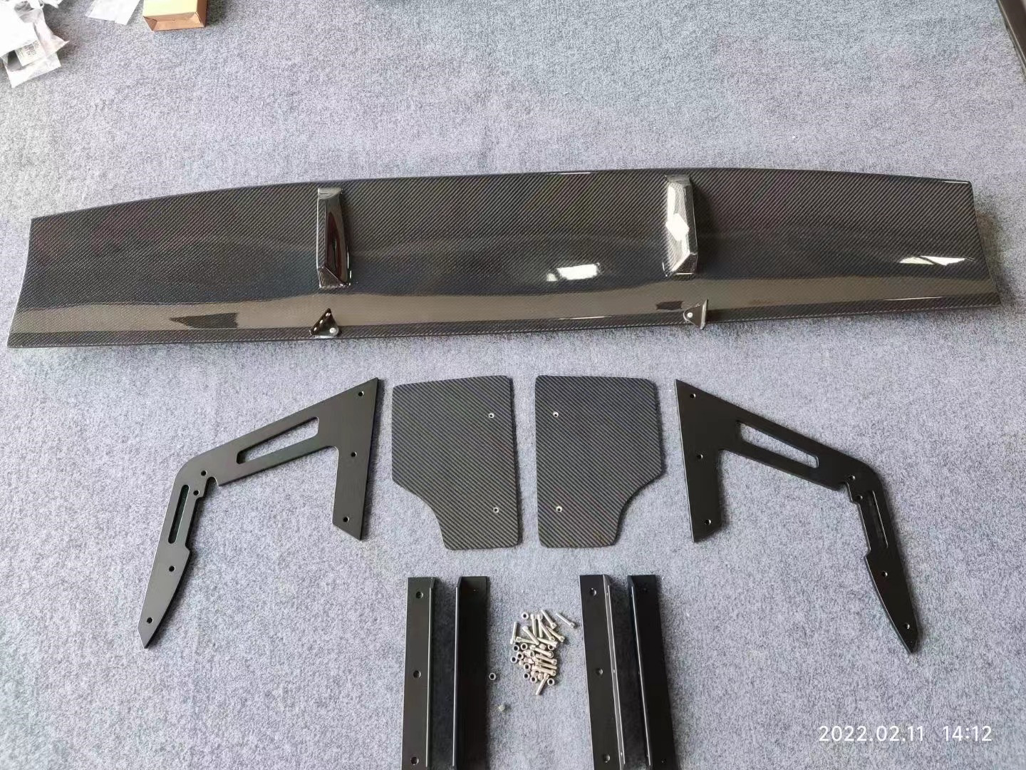 Silver GTR Nissan Body Kit LB Style Spoiler Car Duck Tail Fins Body Kit Spoiler