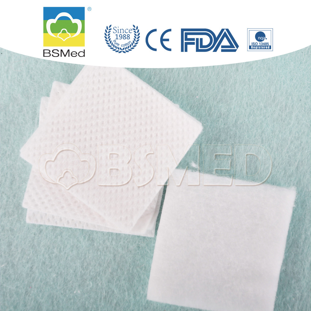 Face Cleansing Soft Cotton Pads , Sterile Cotton Pads Customized Absorbency