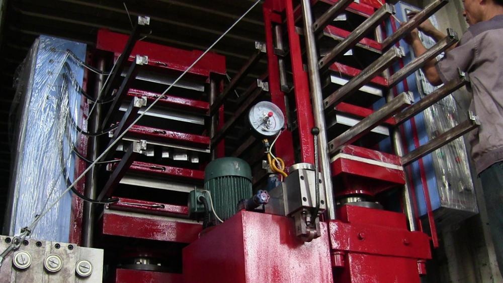 Rubber Tile Making Press Machine for Blue Green Red Tile Manufacturing Process