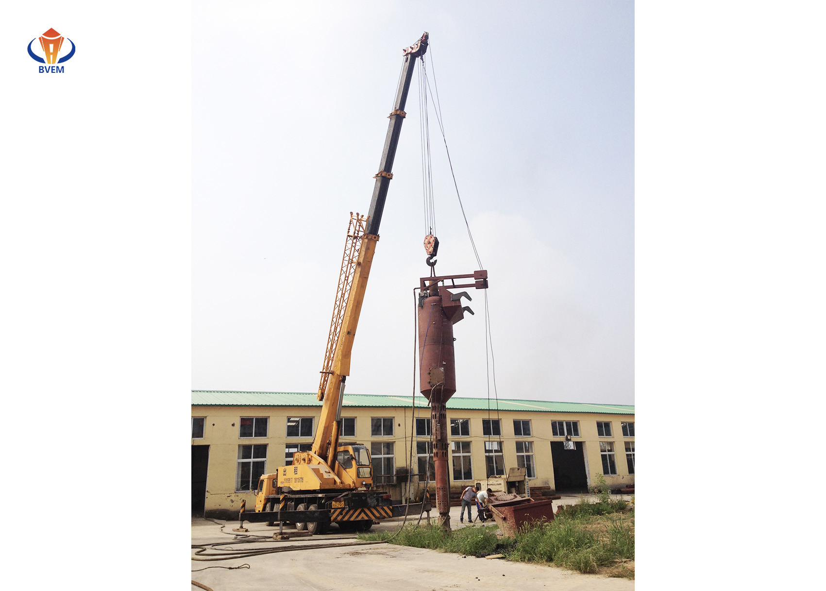 Dry Method Construction Vibro Flotation With Double Lock Pressure Bin