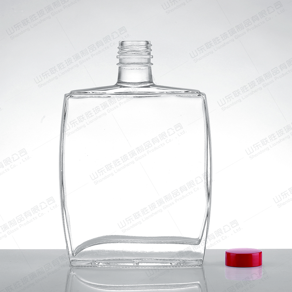 500ml Square Glass Wine Bottle with Cock Shaped Brandy Glass Empty