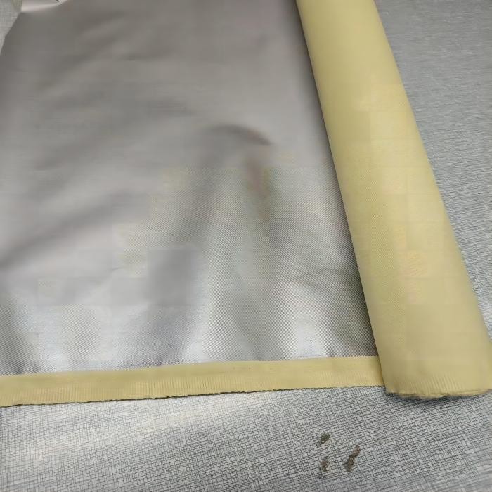 Herringbone Weaving 100% Para Aramid Aluminized Fabric