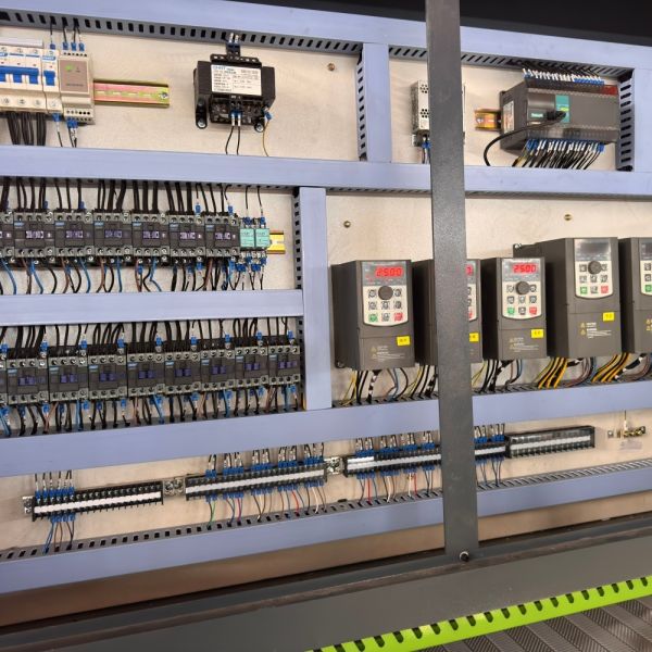 Precision Wood Polishing Machine Versatile Special Shaped Buffing Machine