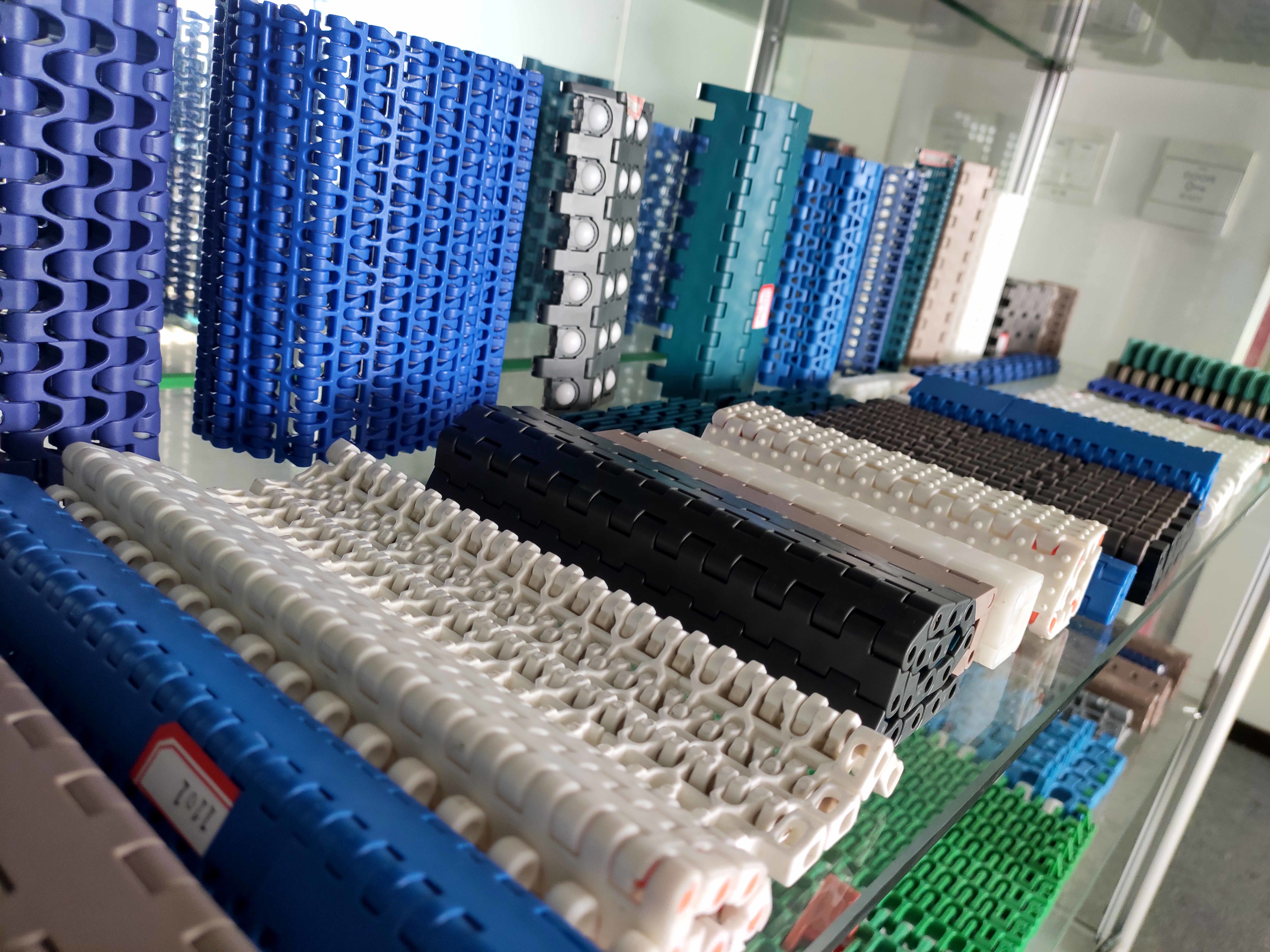 POM Modular Plastic Chain Conveyor Belt 380V Heat Resistant