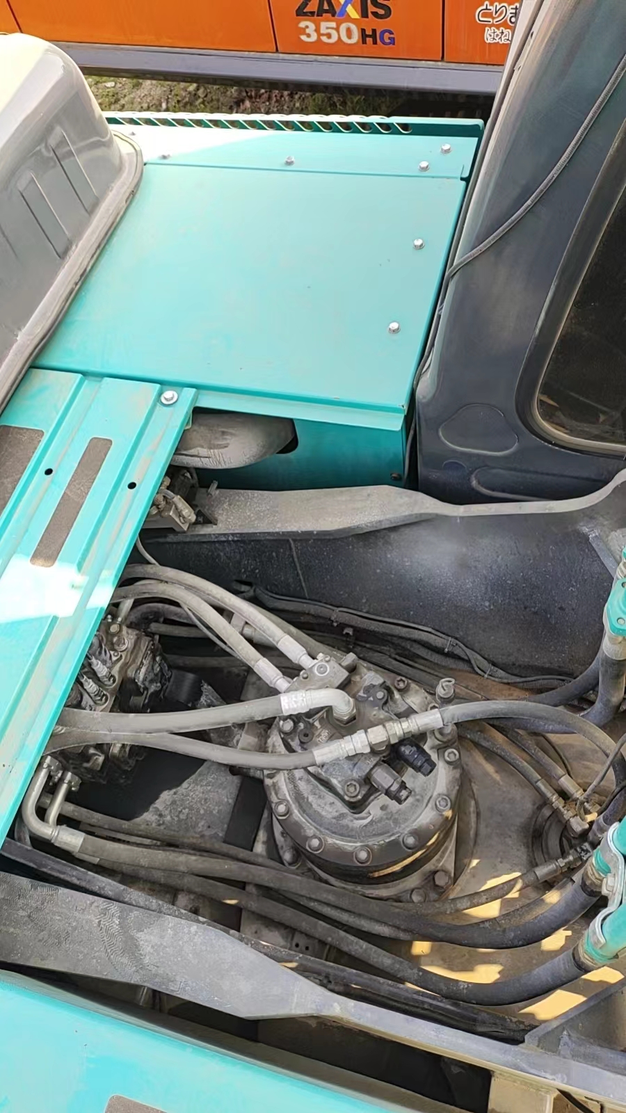 Used Kobelco SK350-8 Heavy Excavator with 1.5m3 Bucket Capacity and 500 Working Hours