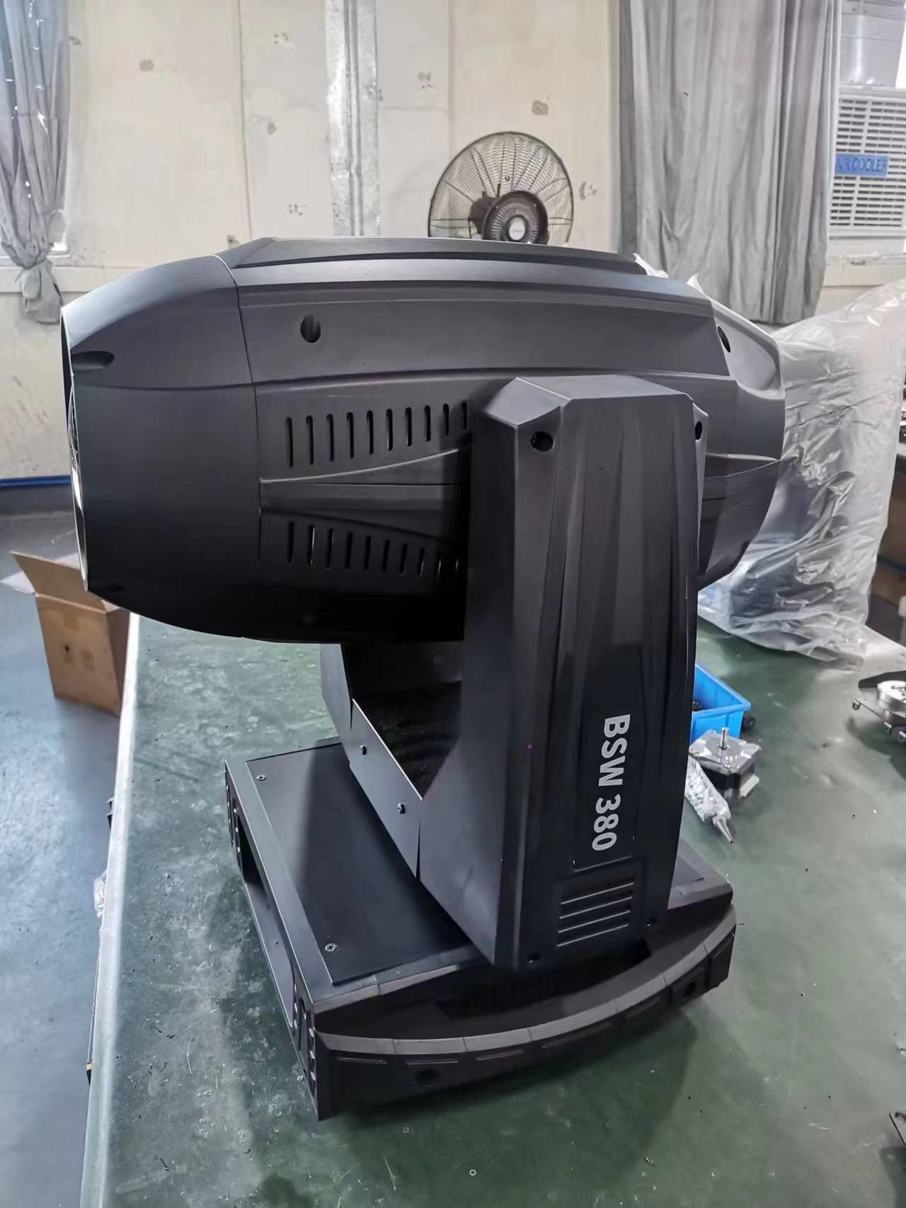 CCC 250W Zoom Moving Head Light 8500K Beam Moving Head Light