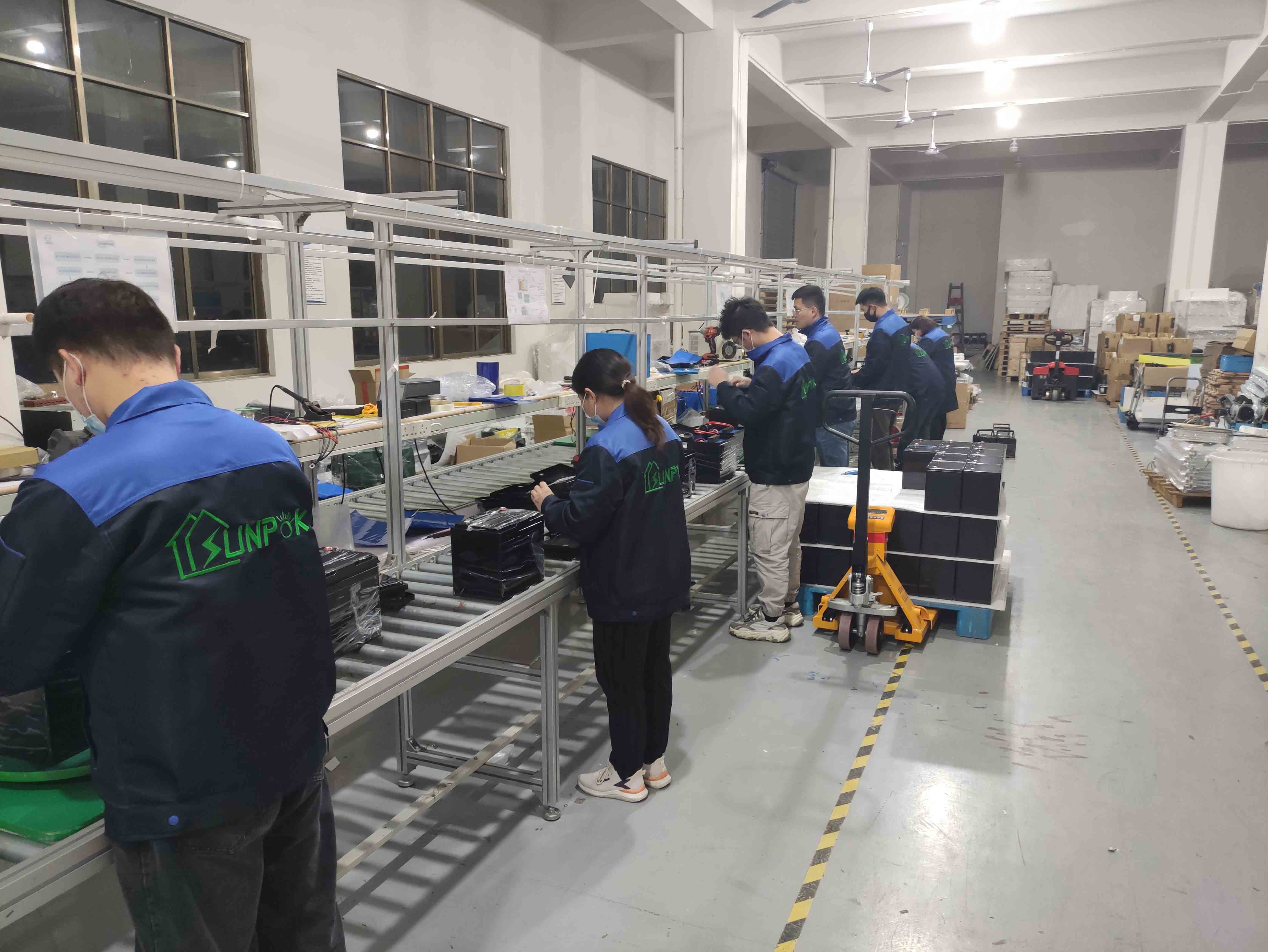48v 200ah 300ah 400ah Solar Battery Lithium Mppt Solar Hybrid Inverter Home Energy Storage