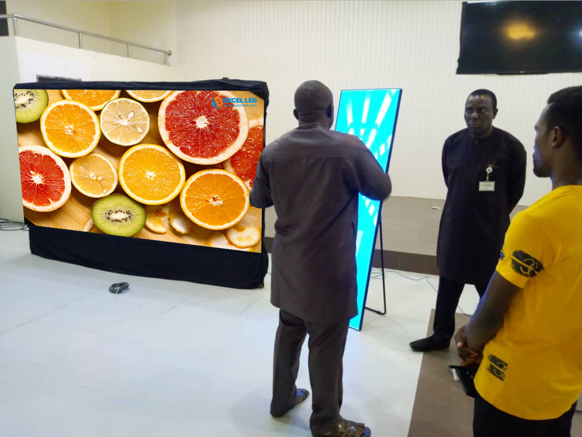 Aluminum FCC P3.9 65536dots/m2 Indoor Fixed Led Display