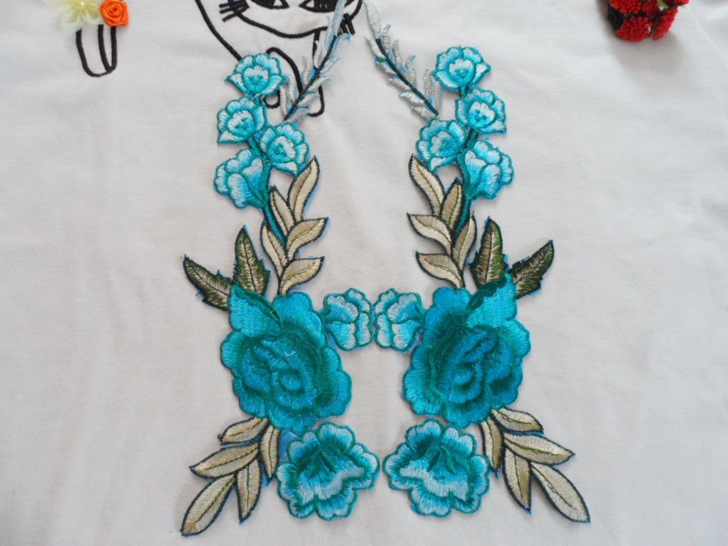 Hot Fix Embroidery Lace Applique with Different Color