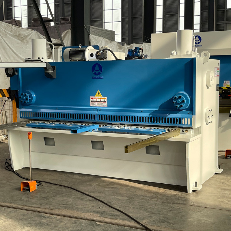 QC12K 6*2500 CNC Hydraulic Guillotine Shearing Machine High Precision with Blade Clearance Adjustment