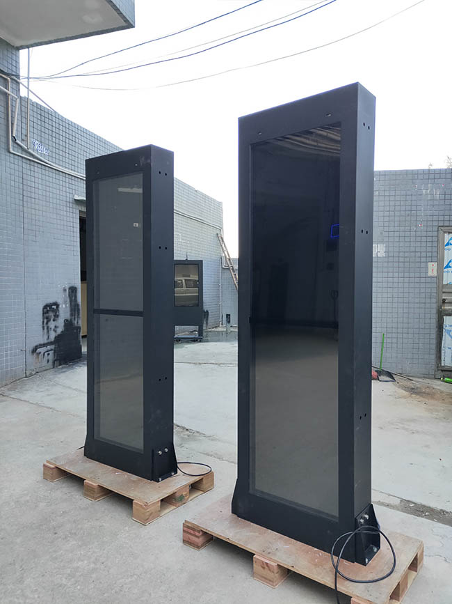 Outdoor Capacitive Touch Lcd Display 43 Inch Waterproof Digital Signage LCD Movable IP65 Poster For Business Near Me