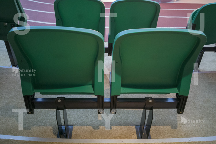 Customized Beam Mounted Folding Plastic Stadium Chair