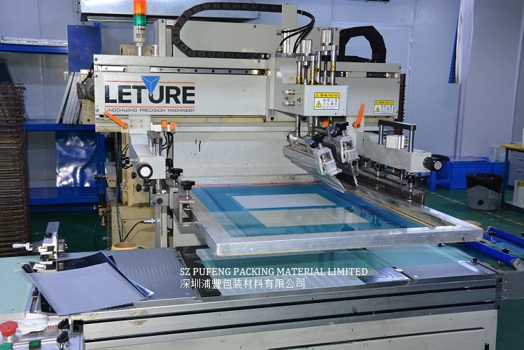 High Quality Printed Custom Logo Reusable Waterproof Die Cut Vinyl Label Custom Sticker Die Cut Acrylic