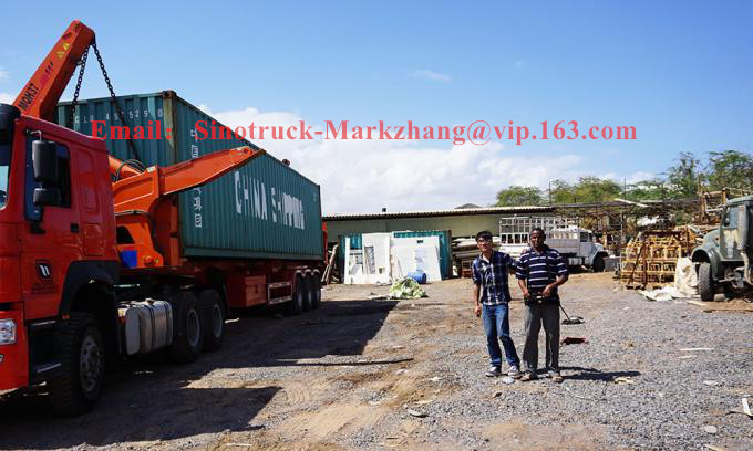 SINOTRUK XCMG 20ft Container Trailer , Freight Handling Equipment Remote Control