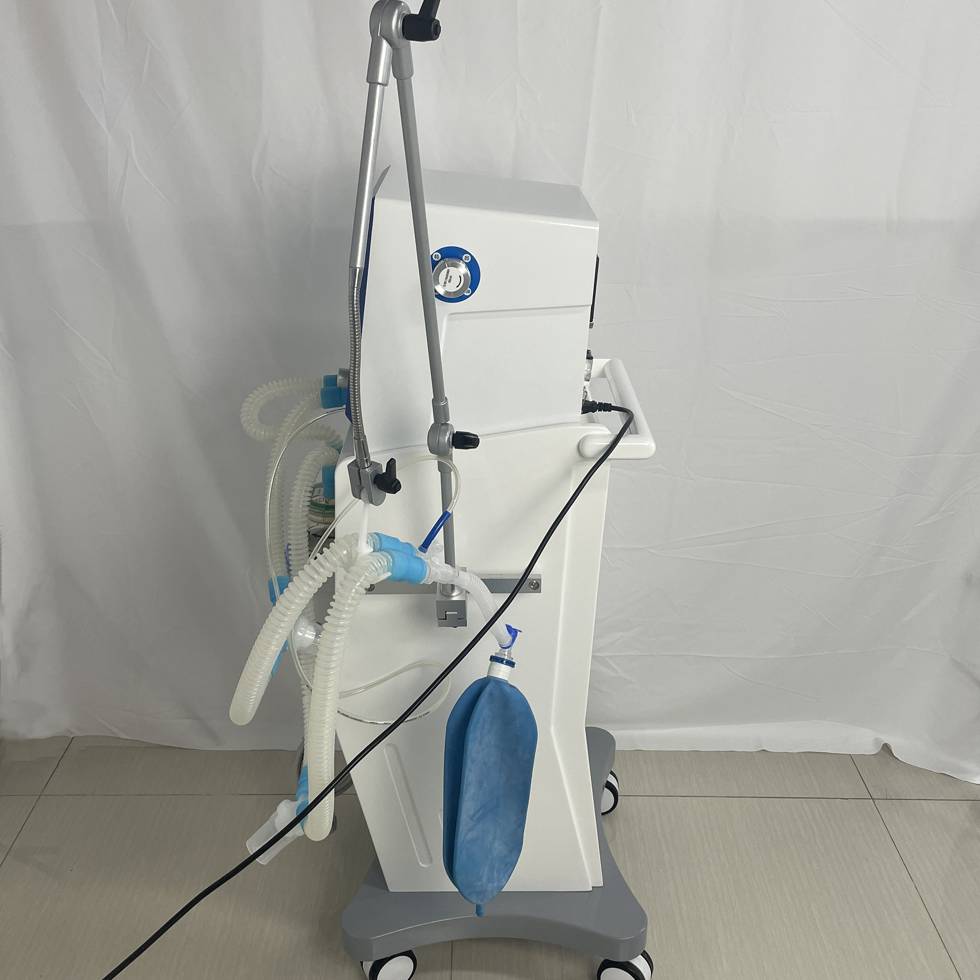 ISO9001 Mobile Breathing Ventilator Machine Portable Hospital Icu Ventilator