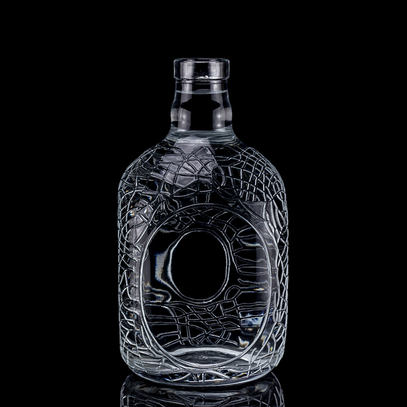 Glass Round Carved 700ml 750ml Vodka Glass Bottle Wine Bottle With Cork Sealing Type