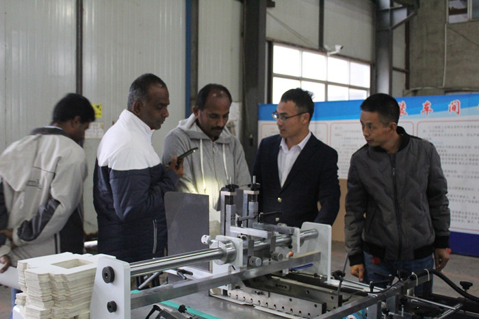 12000s/H Corrugated Sheet Pasting Machine Automatic Window Patching