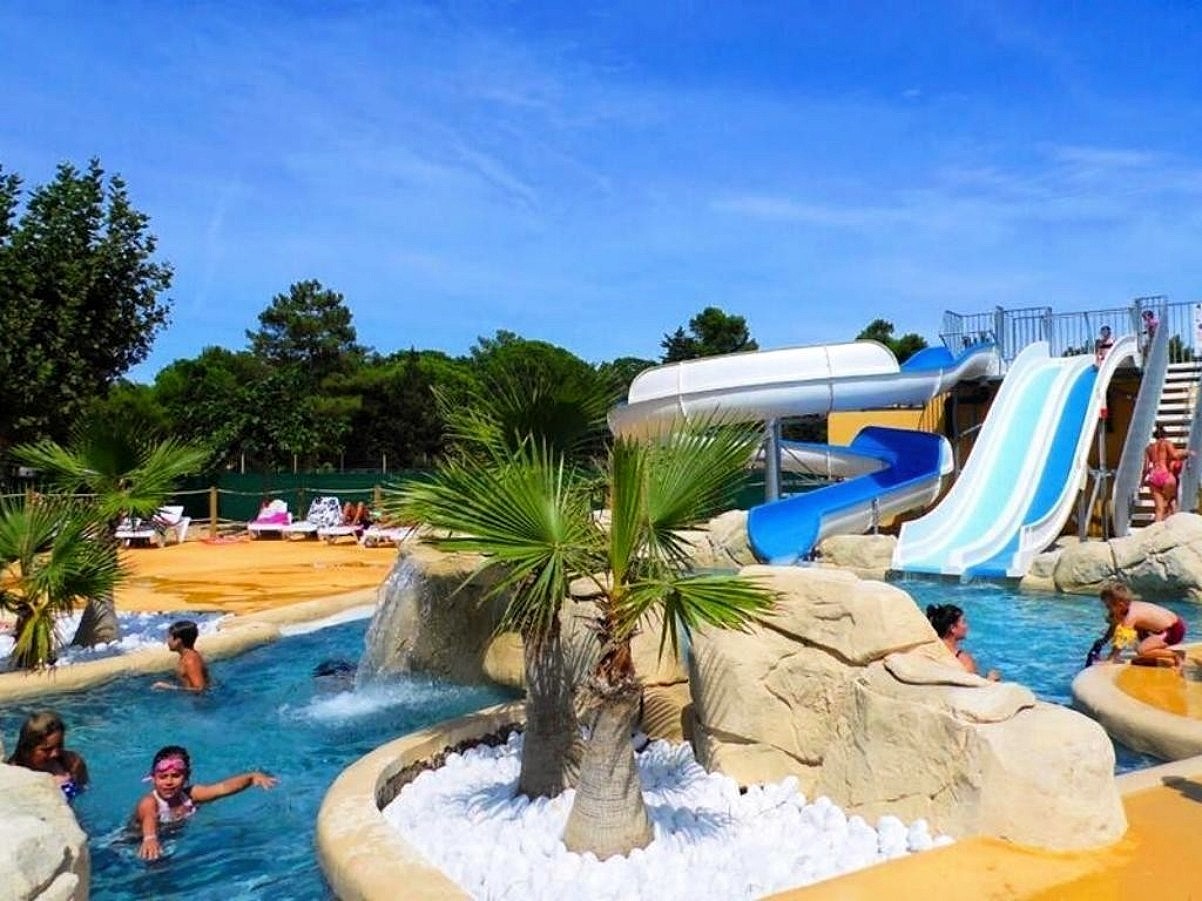Water Park Child Play Equipment Fiberglass Slide For Swimming Pool Height 5-12 m