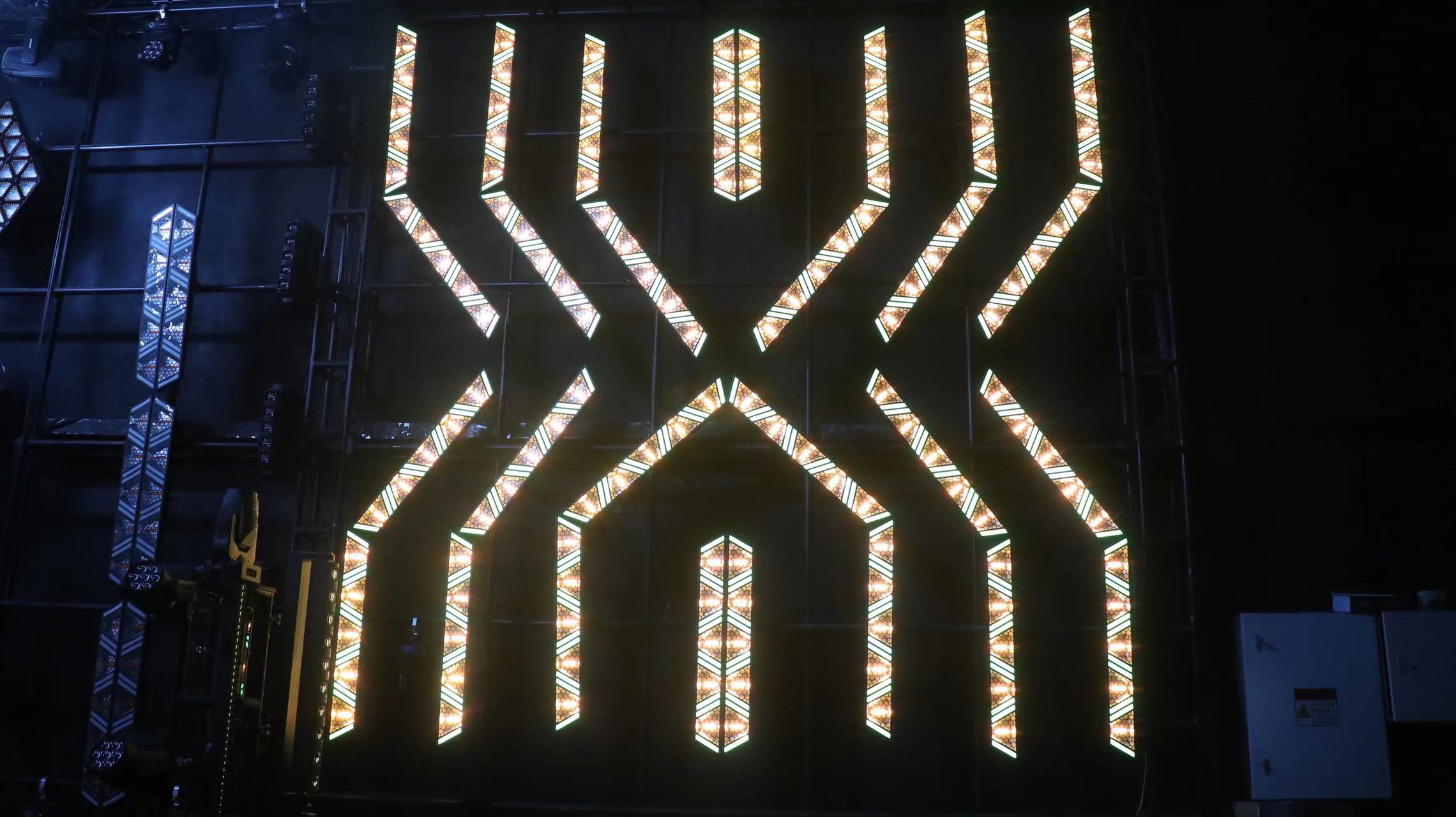 Stage Effect Lighting 60W RGBW DMX Par LED Light in -10 to 60C with Remote Controller