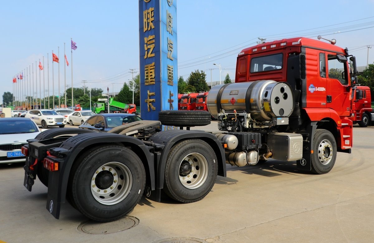 Shacman M3000 6x4 10Wheel Prime Mover Towing Tractor Trucks