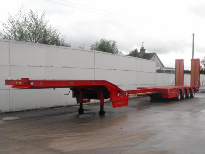 10m Hydraulic Mobile Trailer Telescopic Low Bed Semi Truck Trailer with 12R22.5 Tires