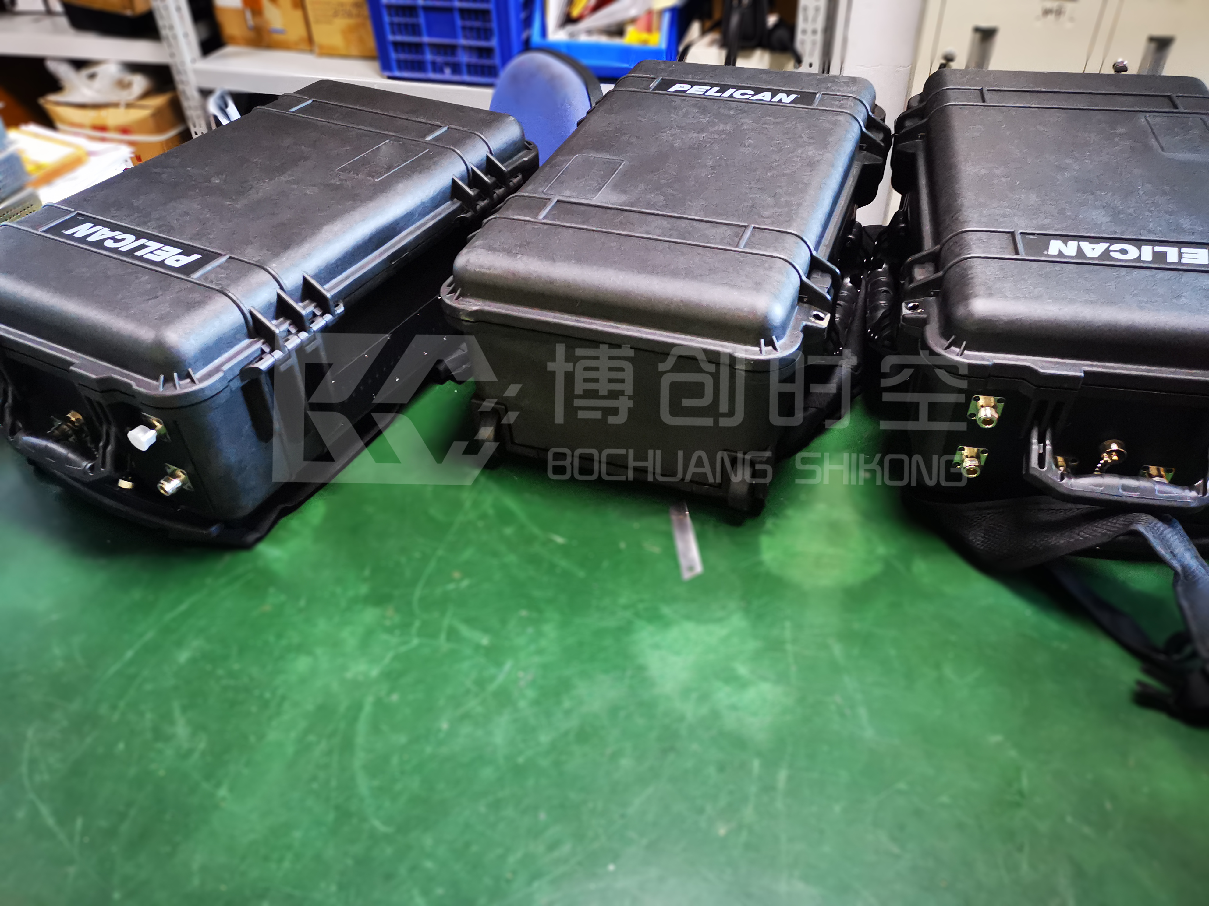 LTE / WiMAX portable Signal Jammer cellular phone jammer 30-200m 250W high power2g.3g 4G Mobile Phone Signal Jammer