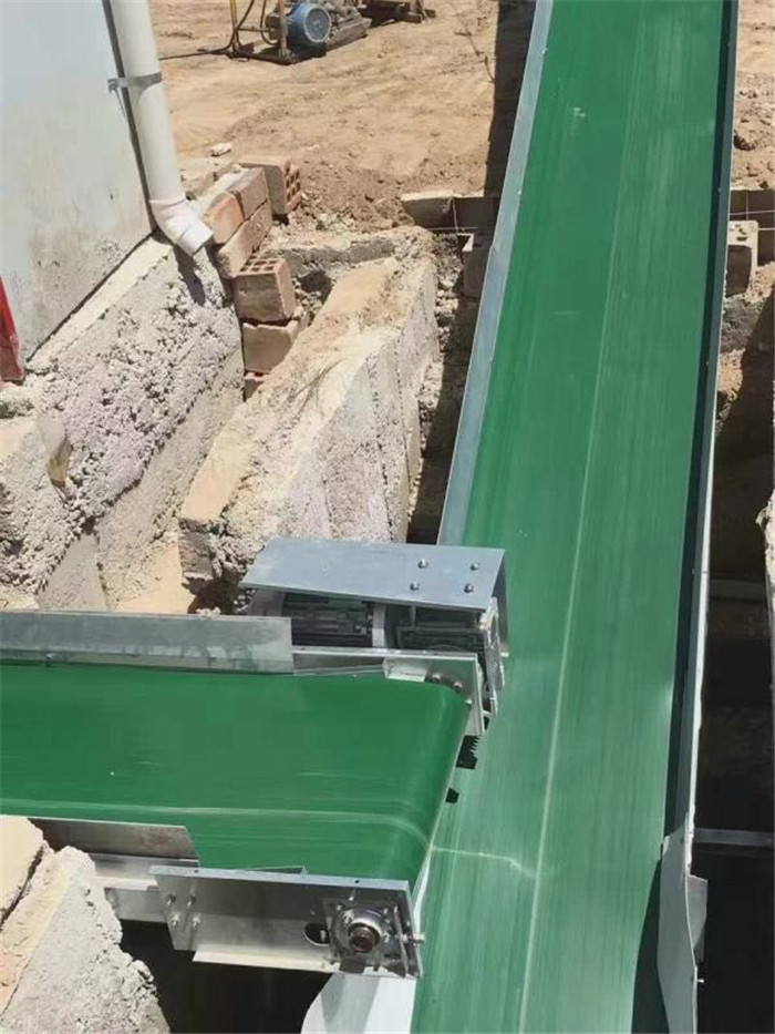 H Type Automatic Manure Removal System High Performance For Chicken Farm