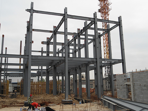 Customized Size Prefabricated Steel Warehouse long Lifespan