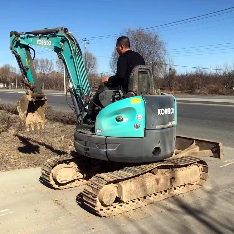 3 Ton Hitachi Kobelco SK30 Mini Excavator in Good Condition for Engineering Construction